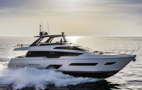 Ferretti 780